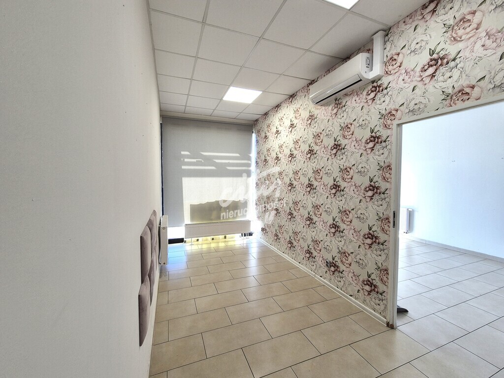 Lokal z witryną 70 m2, parter (5)