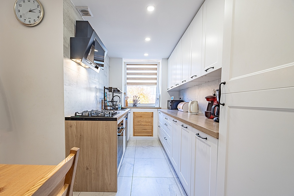 Świerczewo, 3 pokoje,  73,22 m2, balkon,  1994 rok (2)