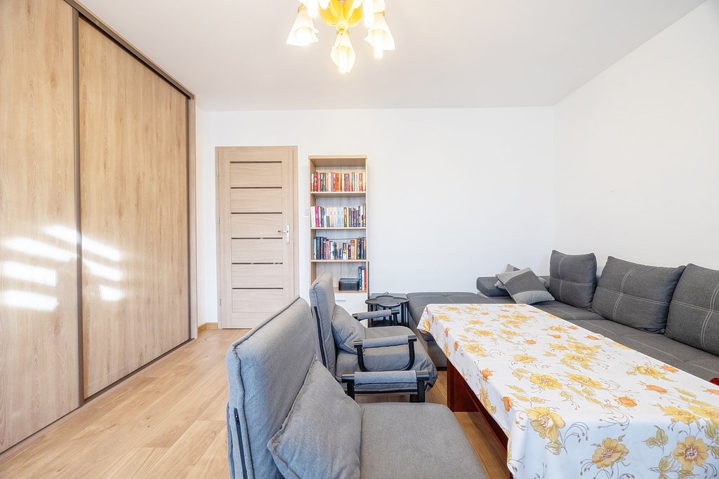 Świerczewo, 3 pokoje,  73,22 m2, balkon,  1994 rok (8)