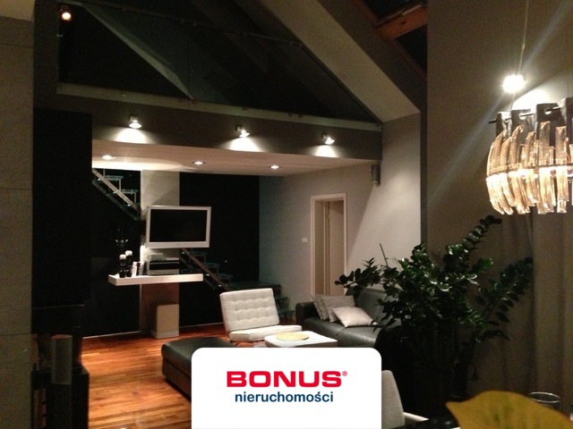 Dom z pięknym ogrodem w Przylepie. (26)