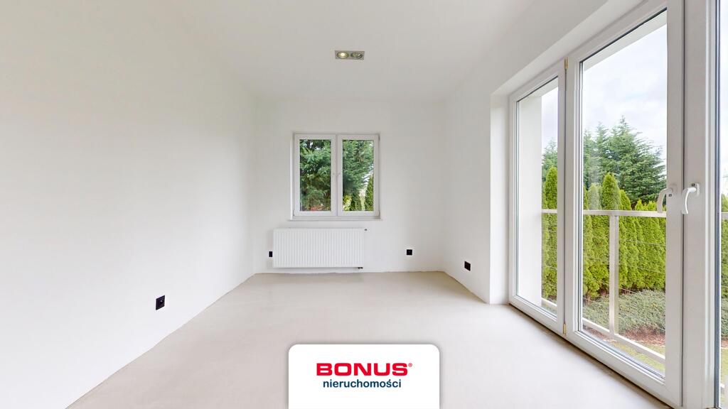 Dom z pięknym ogrodem w Przylepie. (9)