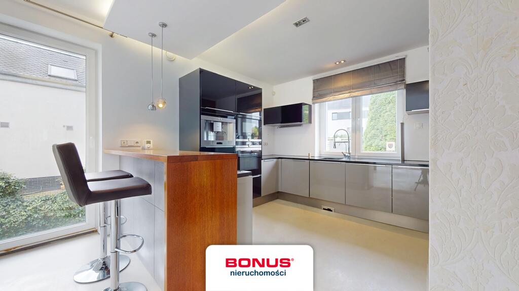 Dom z pięknym ogrodem w Przylepie. (6)