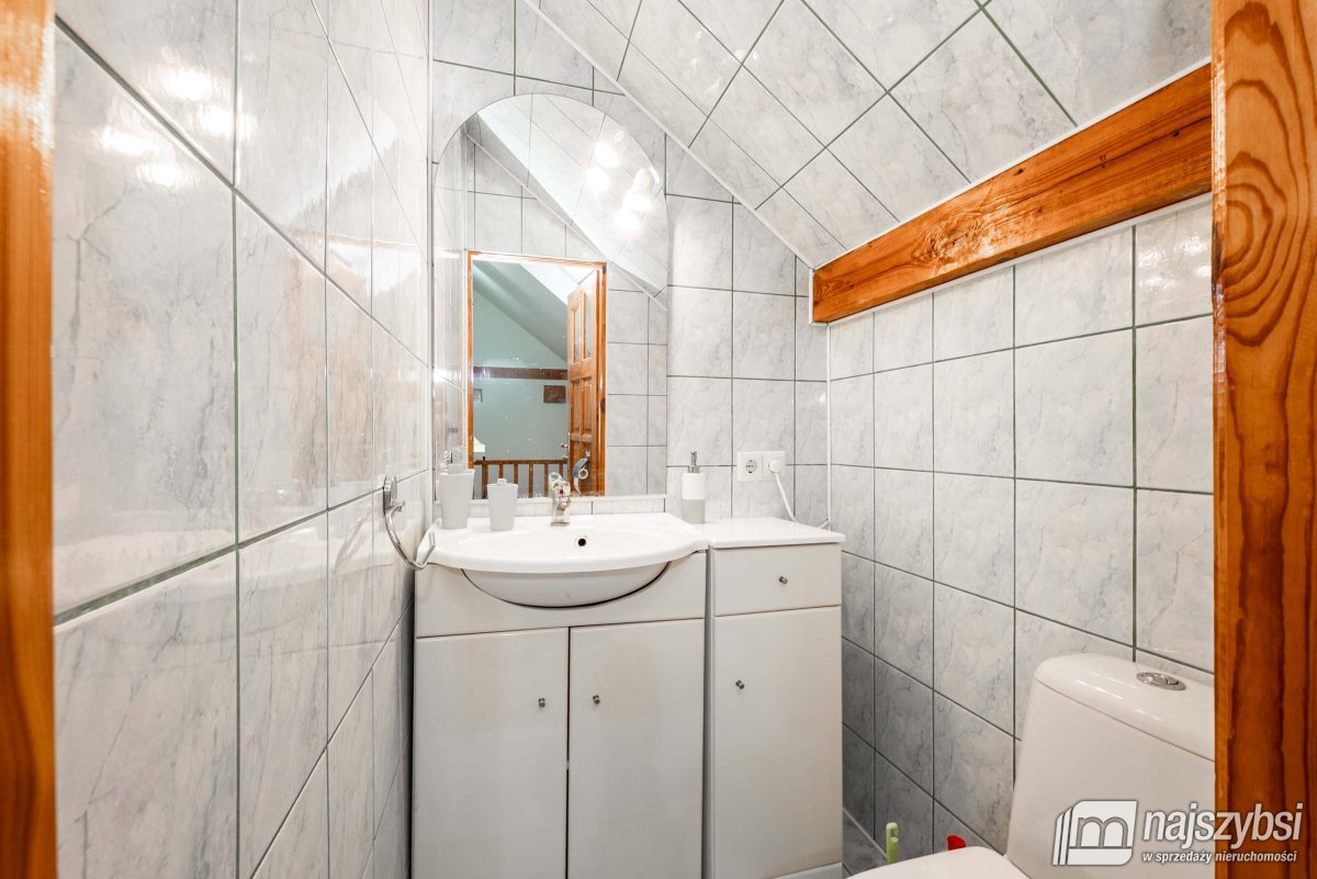 Przybiernów-dom 85 m2 z budynkami gospodarczymi (22)