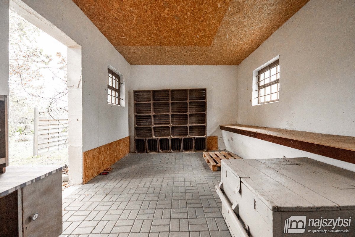 Przybiernów-dom 85 m2 z budynkami gospodarczymi (28)