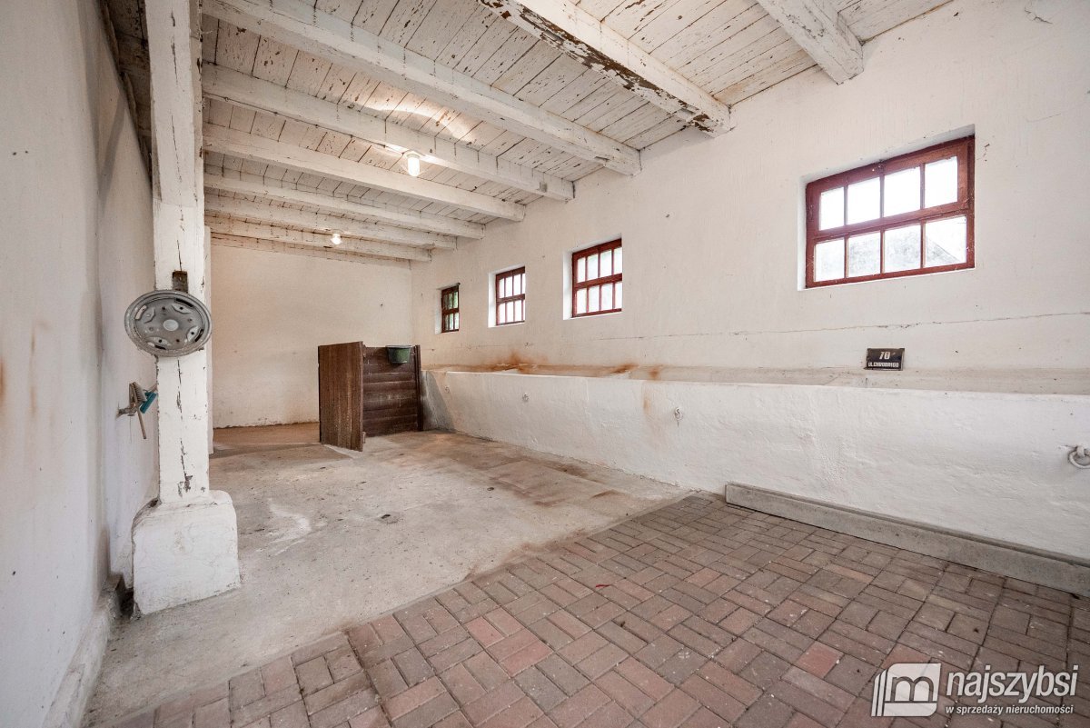 Przybiernów-dom 85 m2 z budynkami gospodarczymi (30)