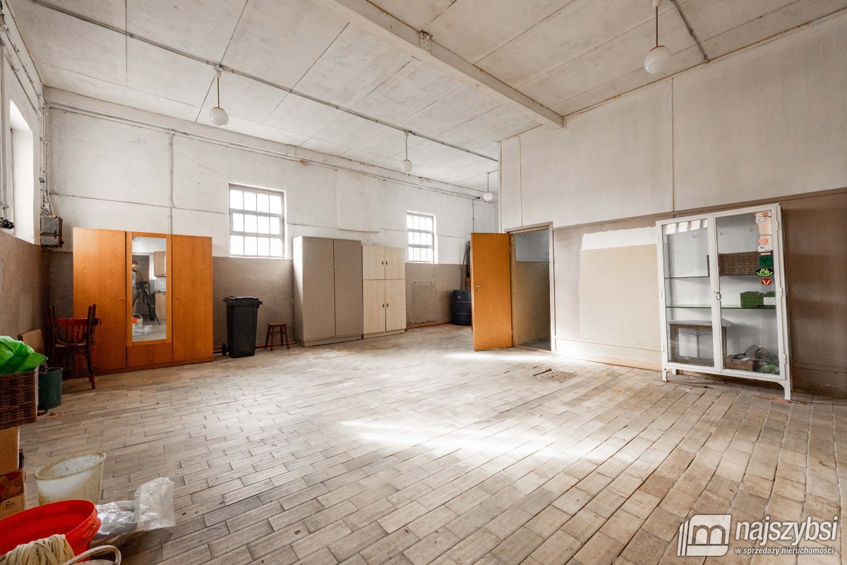 Przybiernów-dom 85 m2 z budynkami gospodarczymi (32)