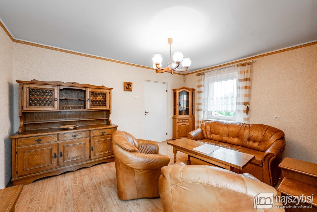 Przybiernów-dom 85 m2 z budynkami gospodarczymi (7)