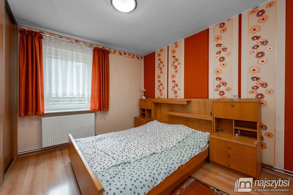 Przybiernów-dom 85 m2 z budynkami gospodarczymi (9)