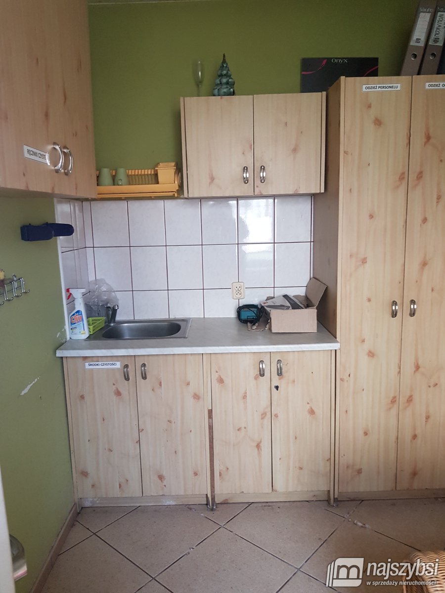 Trzebiatów - Lokal fryzjersko-kosmetyczny (2)