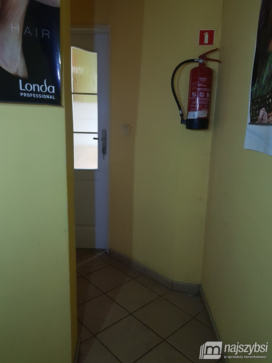 Trzebiatów - Lokal fryzjersko-kosmetyczny (8)