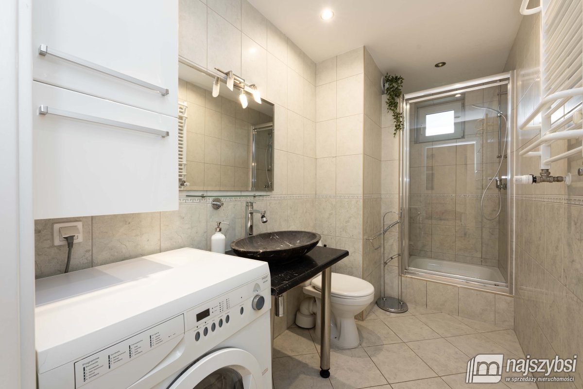 KOŁOBRZEG-MIESZKANIE 500m OD MORZA OSIEDLE JANTAR (12)