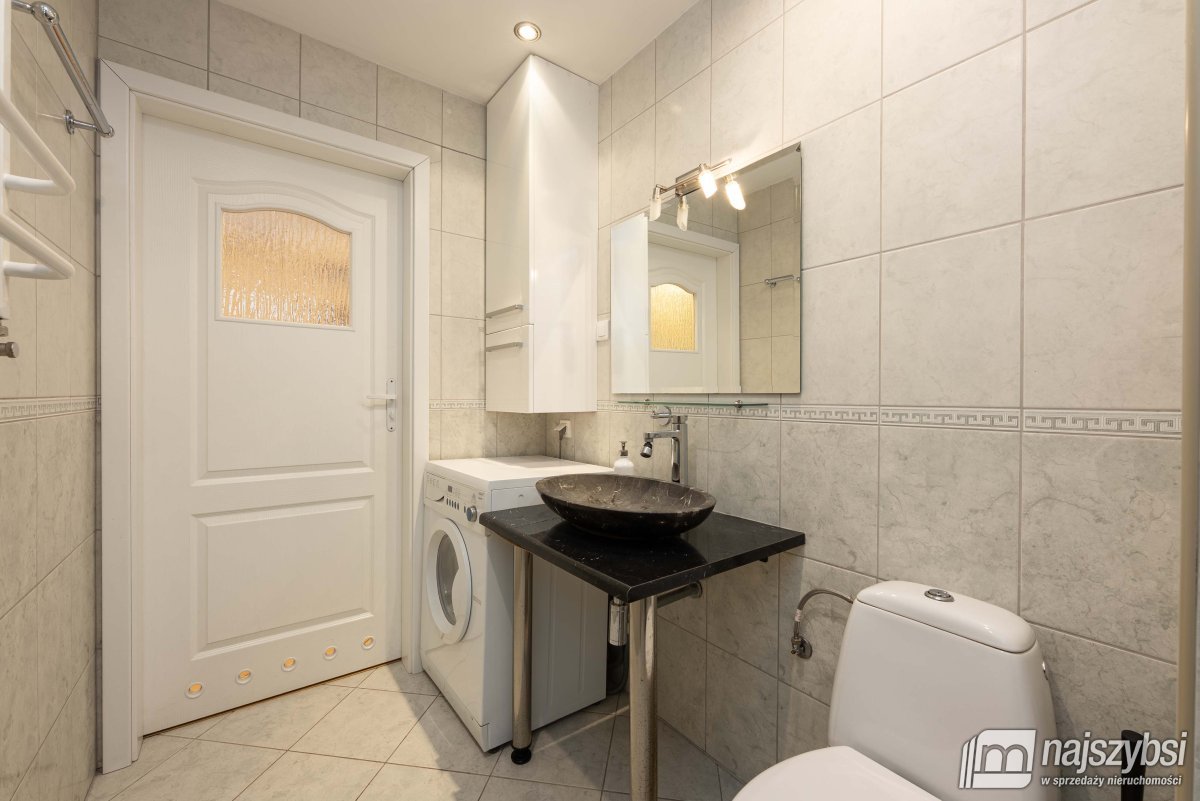 KOŁOBRZEG-MIESZKANIE 500m OD MORZA OSIEDLE JANTAR (13)