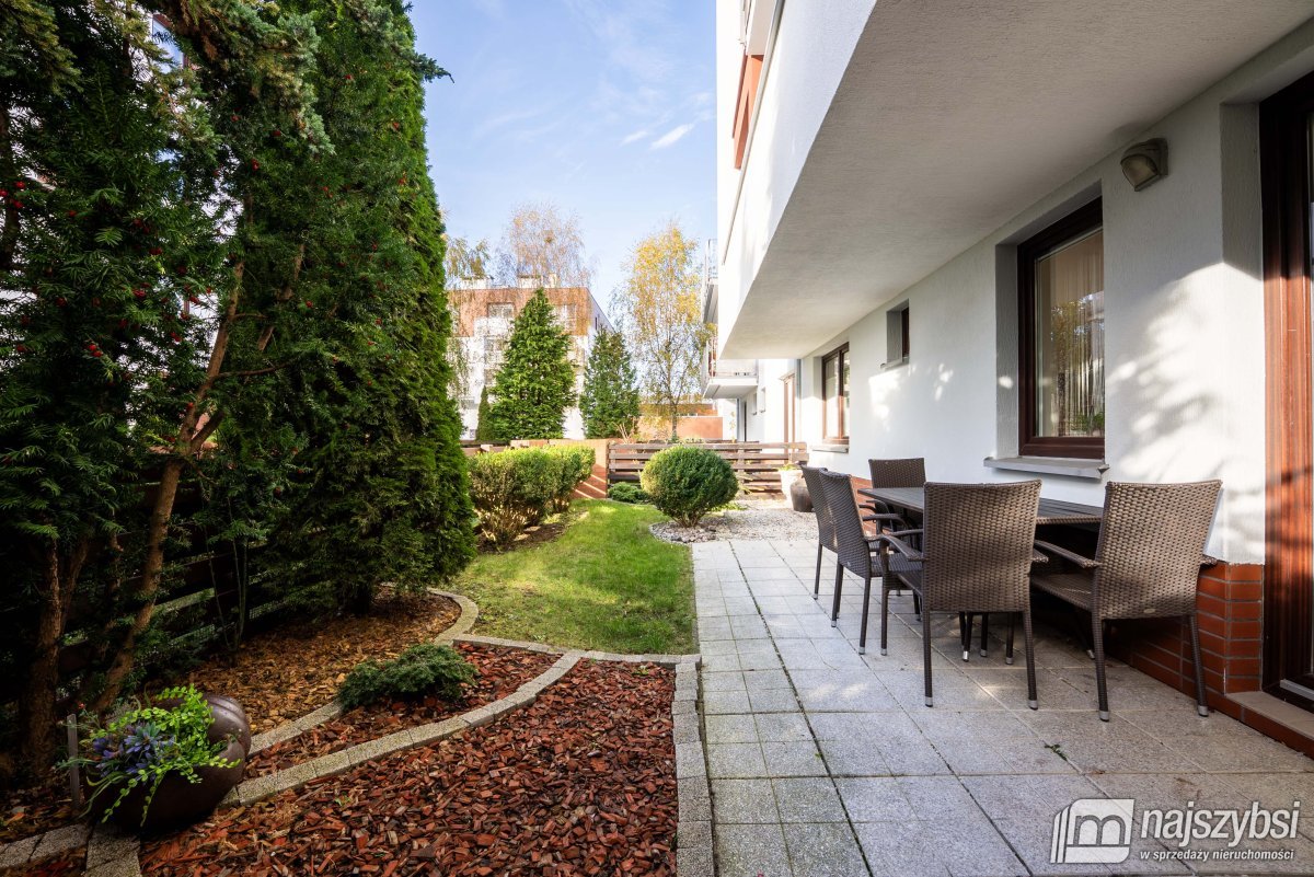 KOŁOBRZEG-MIESZKANIE 500m OD MORZA OSIEDLE JANTAR (16)