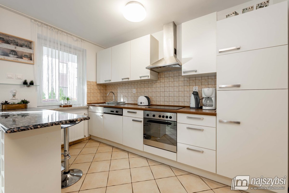 KOŁOBRZEG-MIESZKANIE 500m OD MORZA OSIEDLE JANTAR (6)