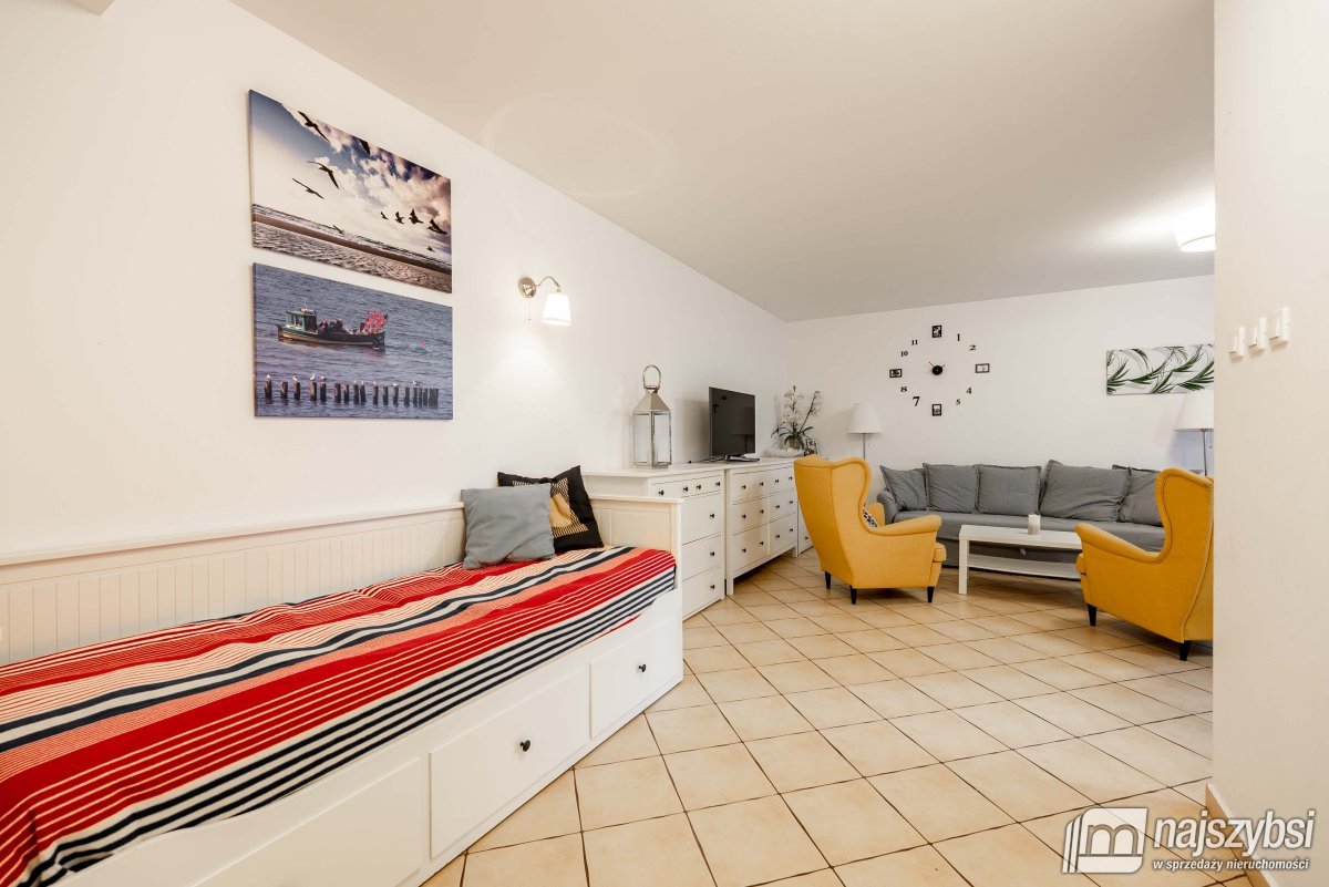 KOŁOBRZEG-MIESZKANIE 500m OD MORZA OSIEDLE JANTAR (9)