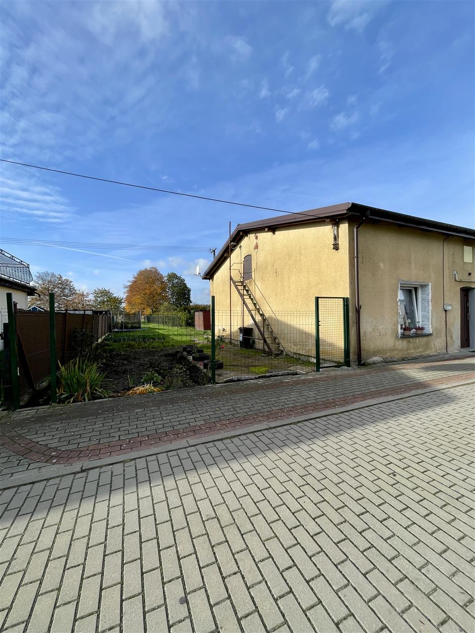 Dom bliźniak, dobra cena, gm. Biesiekierz (2)