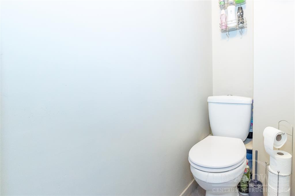 2-pok. mieszkanie z balkonem, ul. Nowowiejskiego. (6)