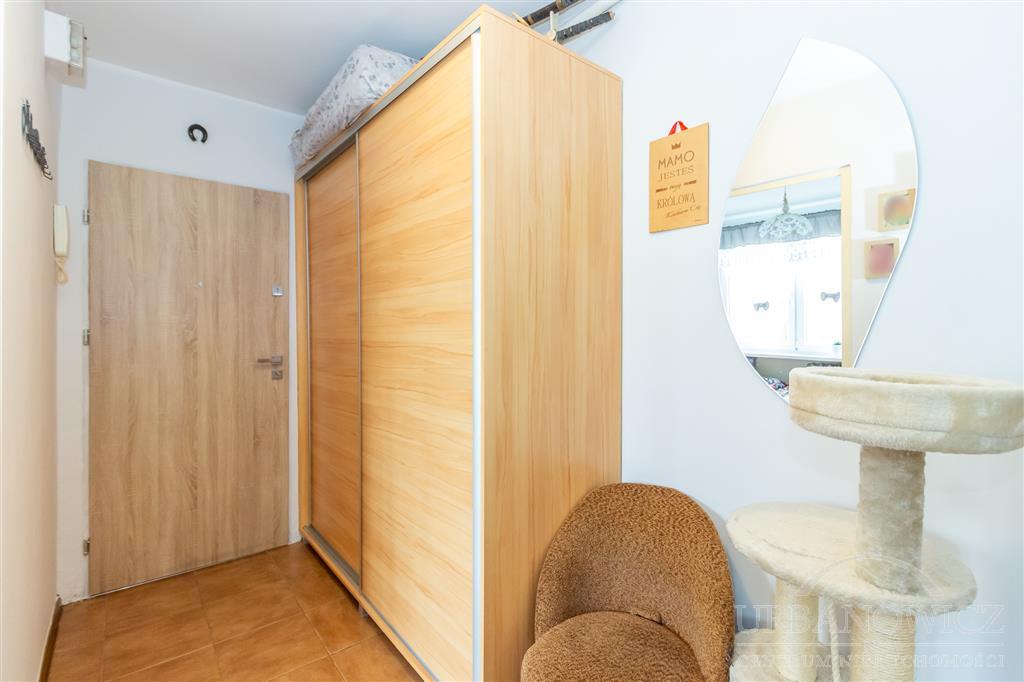 2-pok. mieszkanie z balkonem, ul. Nowowiejskiego. (8)