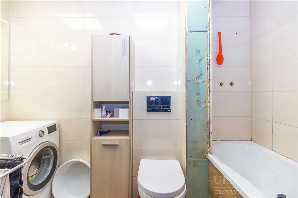 3-pokojowe mieszkanie na 1 piętrze w centrum. (5)