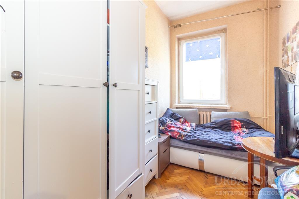 3-pokojowe mieszkanie na 1 piętrze w centrum. (6)