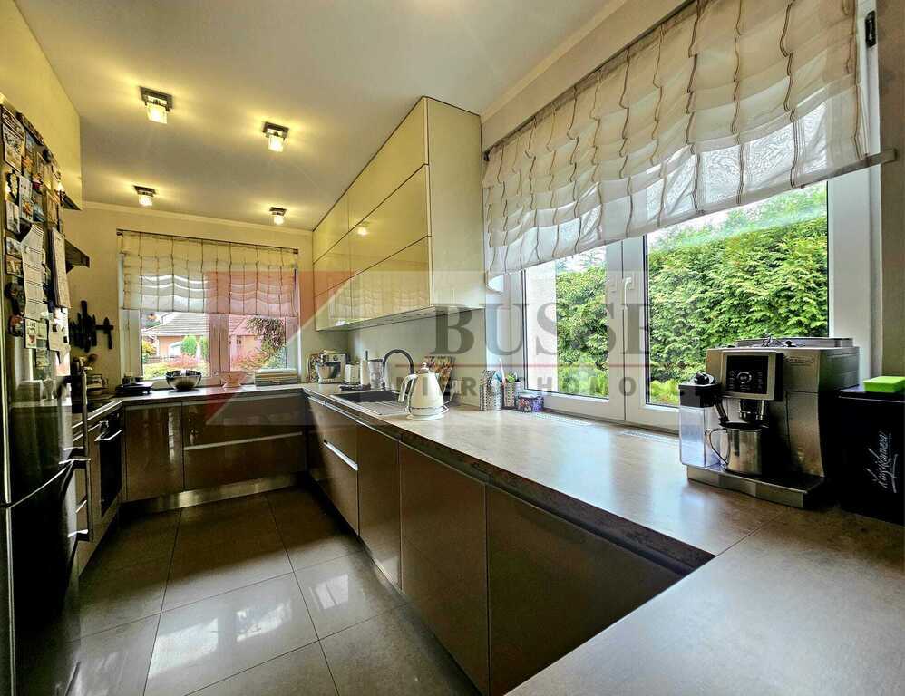 Dom w urokliwym zaciszu Warszewa! (5)