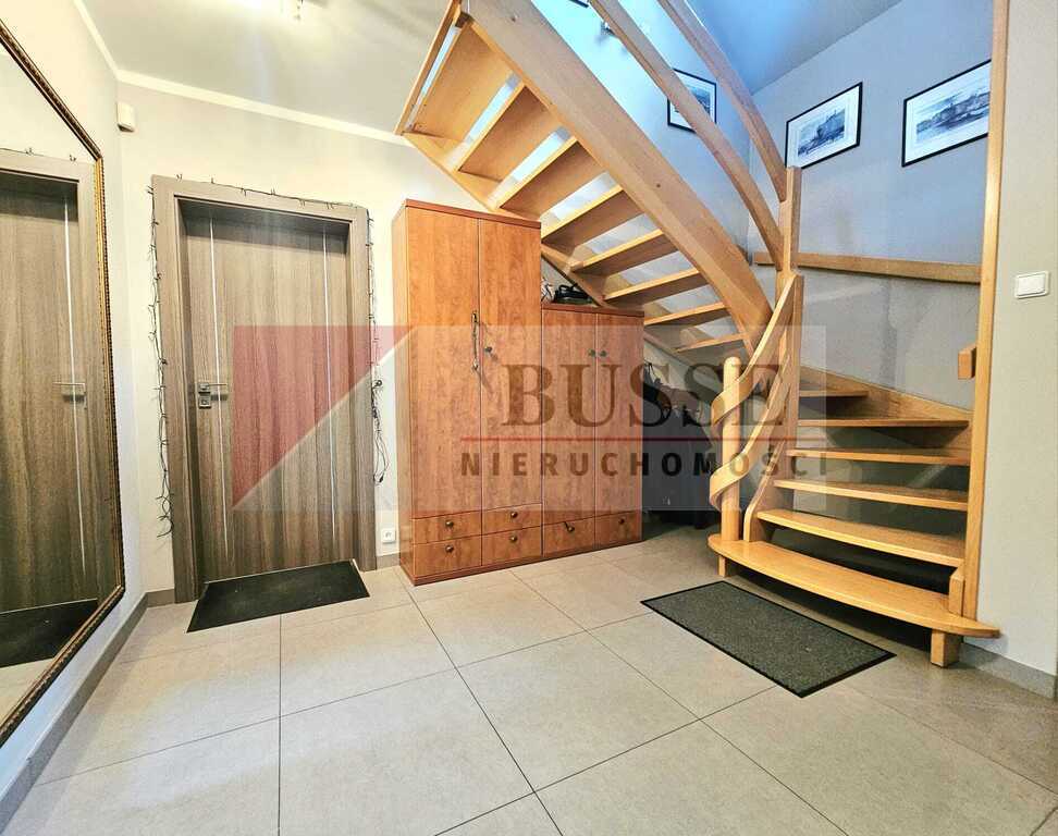 Dom w urokliwym zaciszu Warszewa! (7)