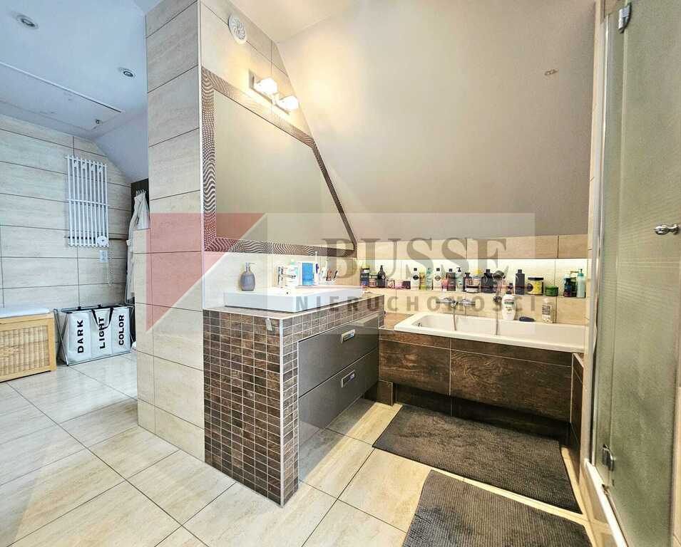 Dom w urokliwym zaciszu Warszewa! (8)