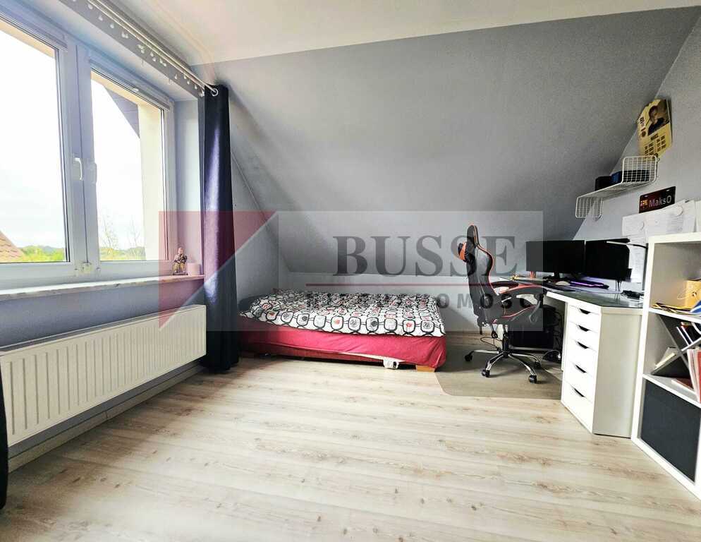 Dom w urokliwym zaciszu Warszewa! (13)