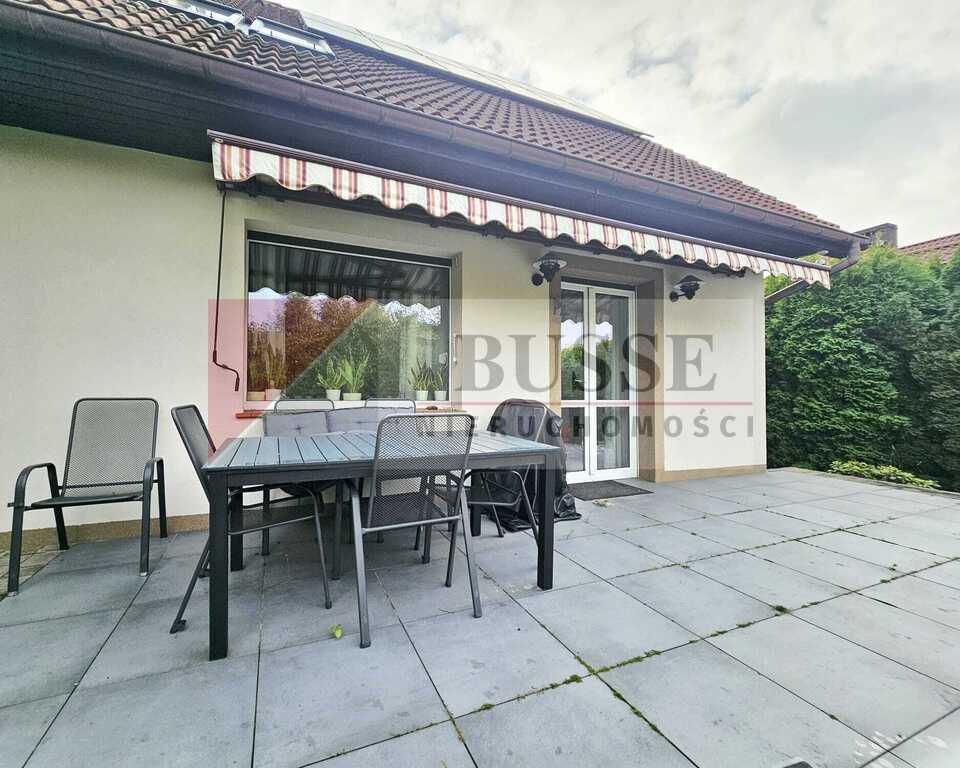 Dom w urokliwym zaciszu Warszewa! (16)