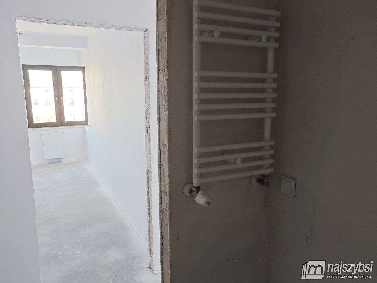 KOŁOBRZEG-MIESZKANIE 2 POK. NOWE-GARAŻ 2 MIEJSCA (6)