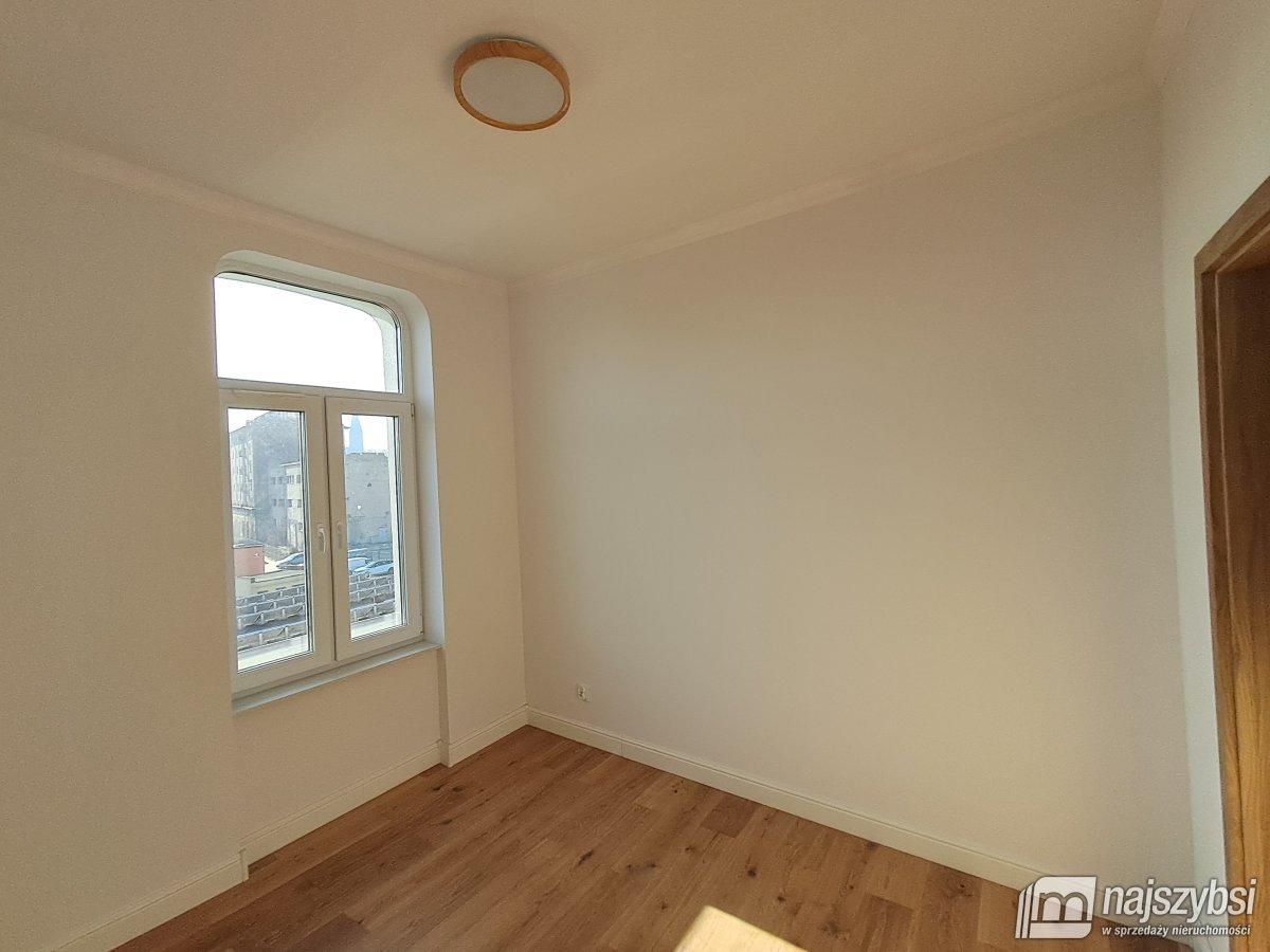 Stargard - niezwykłe mieszkanie z piękną łazienką (10)