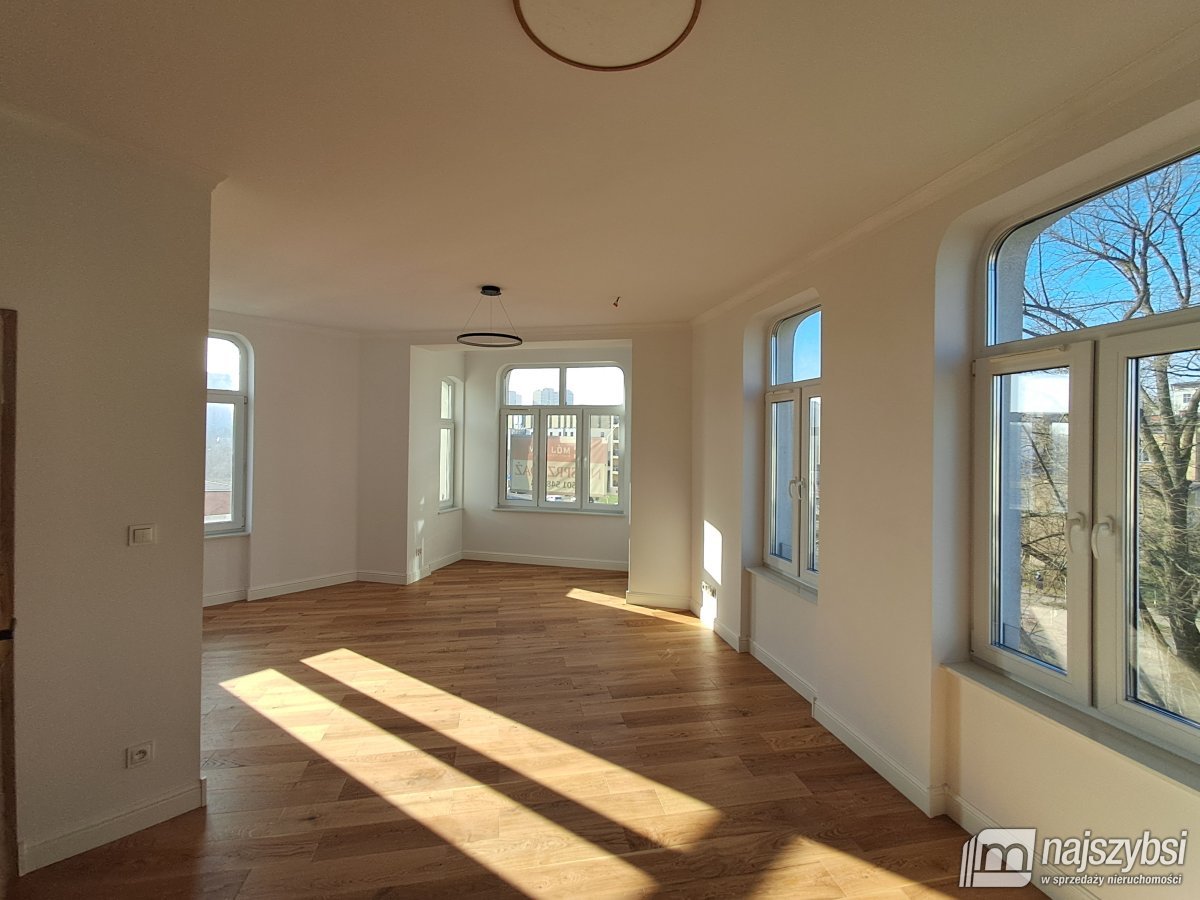 Stargard - niezwykłe mieszkanie z piękną łazienką (7)