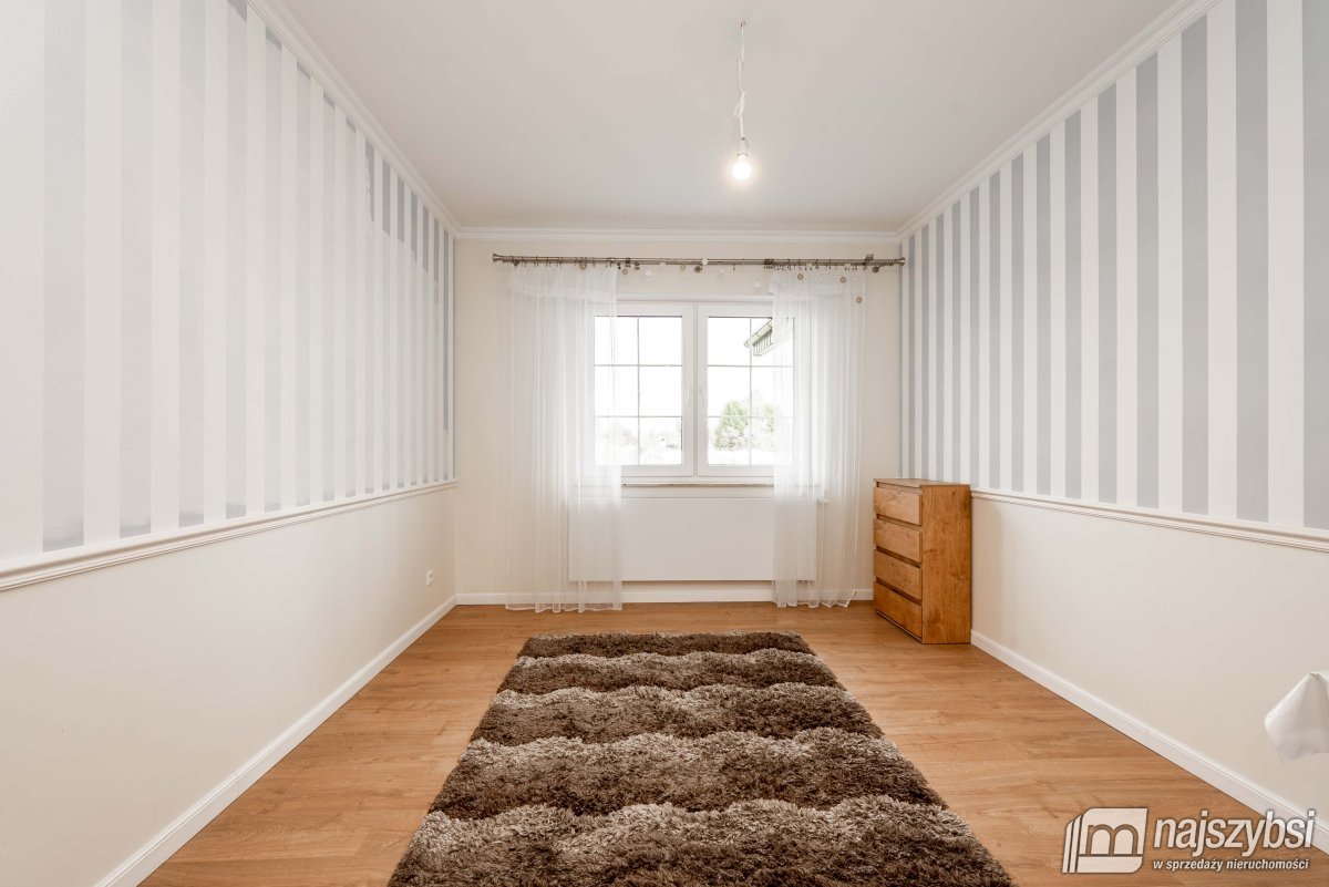 SŁAWOBORZE - NOWOCZESNY DOM NA SPRZEDAŻ (25)