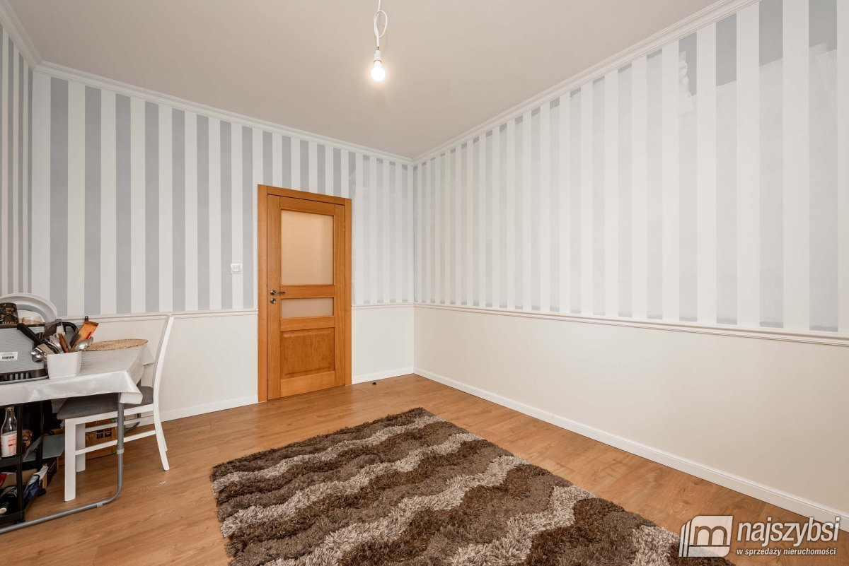 SŁAWOBORZE - NOWOCZESNY DOM NA SPRZEDAŻ (27)