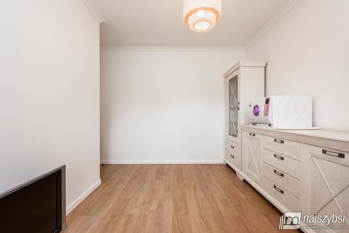 SŁAWOBORZE - NOWOCZESNY DOM NA SPRZEDAŻ (34)