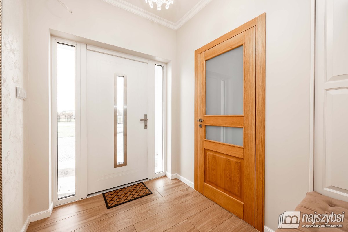 SŁAWOBORZE - NOWOCZESNY DOM NA SPRZEDAŻ (35)