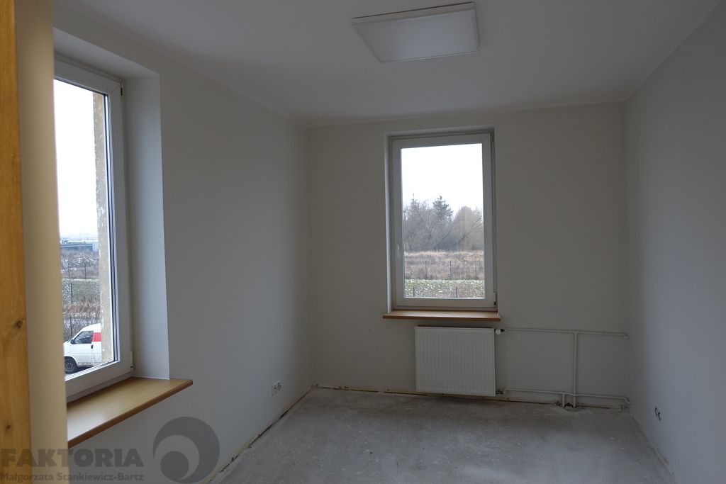 Budynek biurowy 334 m2 Gumieńce (25)