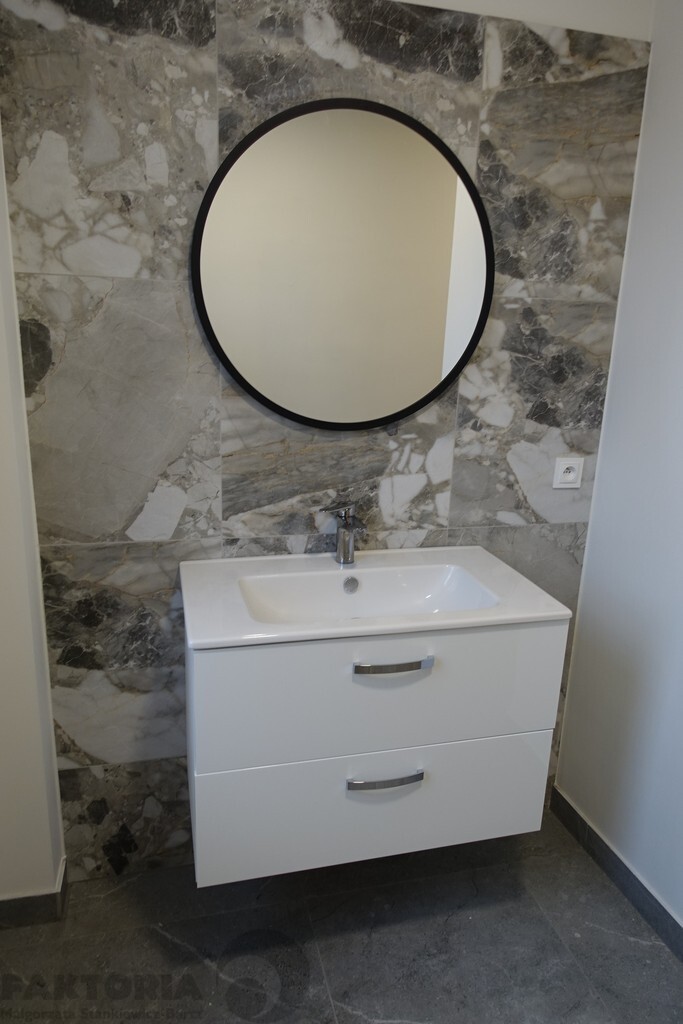 Budynek biurowy 334 m2 Gumieńce (12)