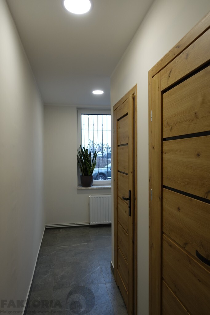 Budynek biurowy 334 m2 Gumieńce (16)