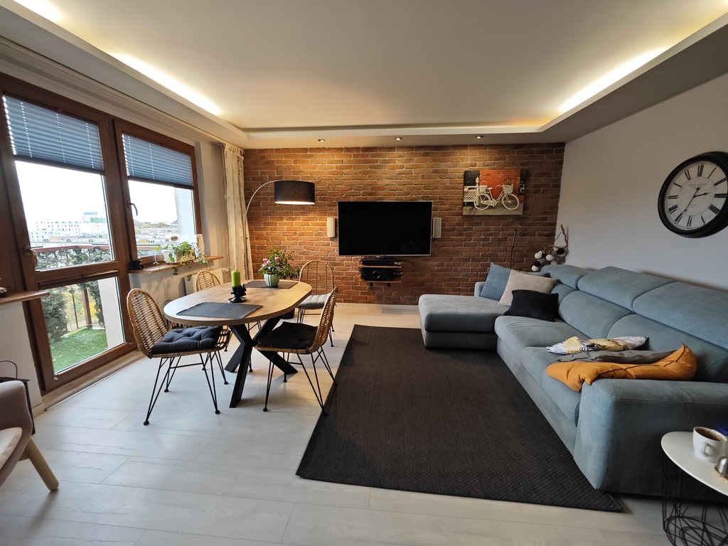 Atrakcyjne 2pok. na Os.Zawadzkiego, 53m2, balkon ! (1)