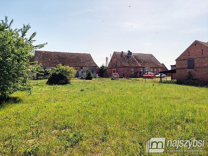 DOM Z CZERWONEJ CEGŁY! (15)