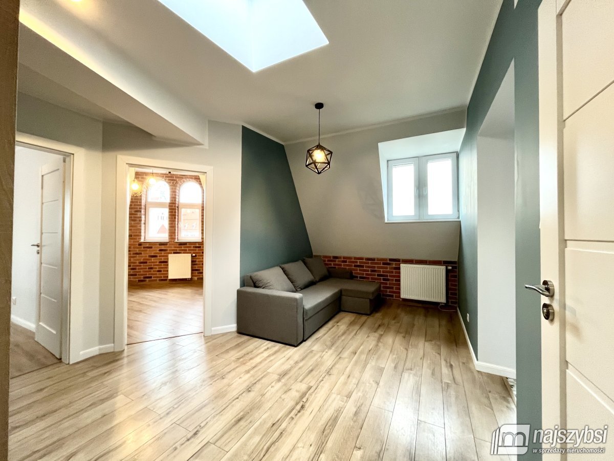 Szczecin – Funkcjonalne mieszkanie na poddaszu (1)