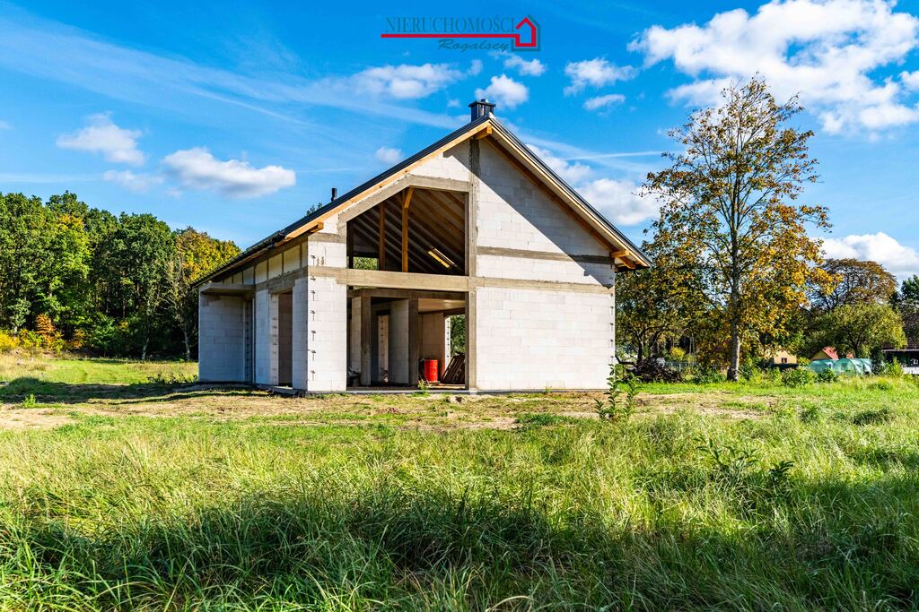 Nowy dom w sąsiedztwie lasu (gm. Stepnica) (2)