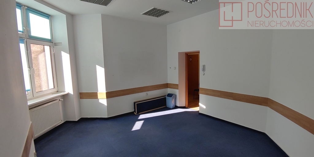 Pokój 17,5m2 biurowy w Centrum (1)