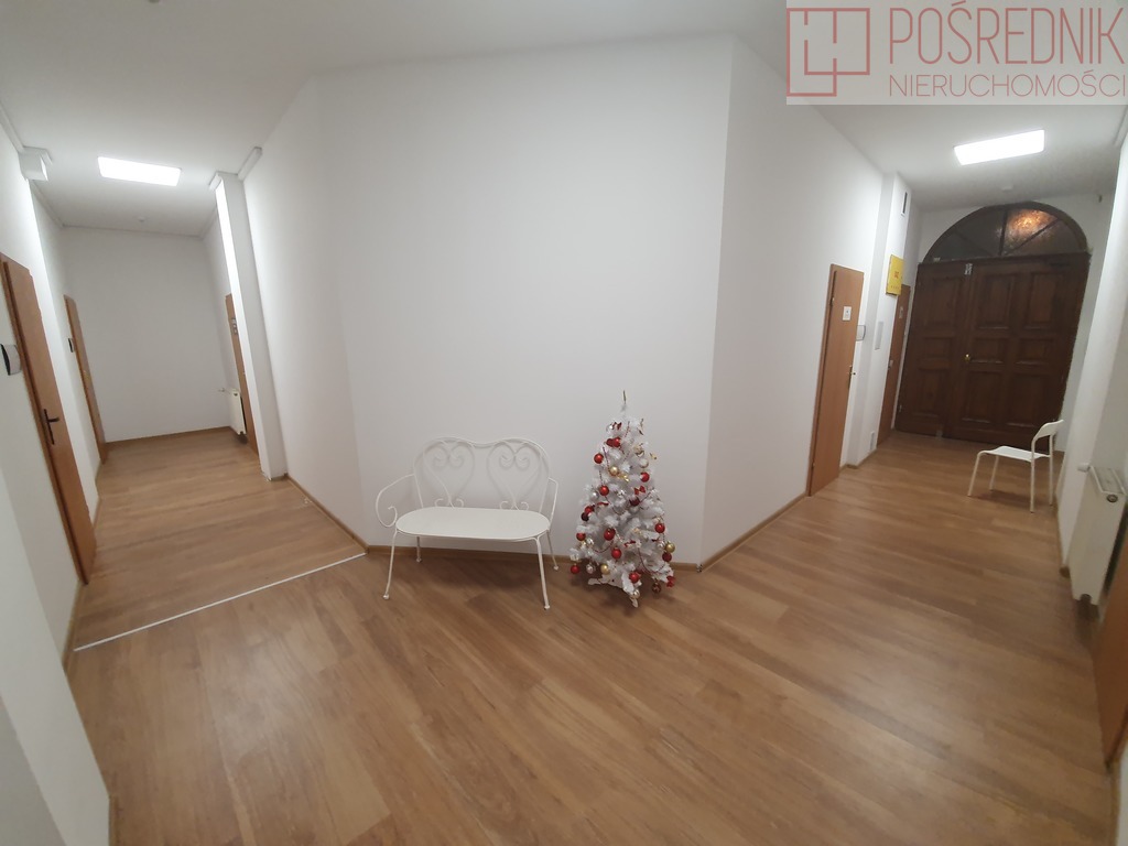 Pokój 17,5m2 biurowy w Centrum (4)
