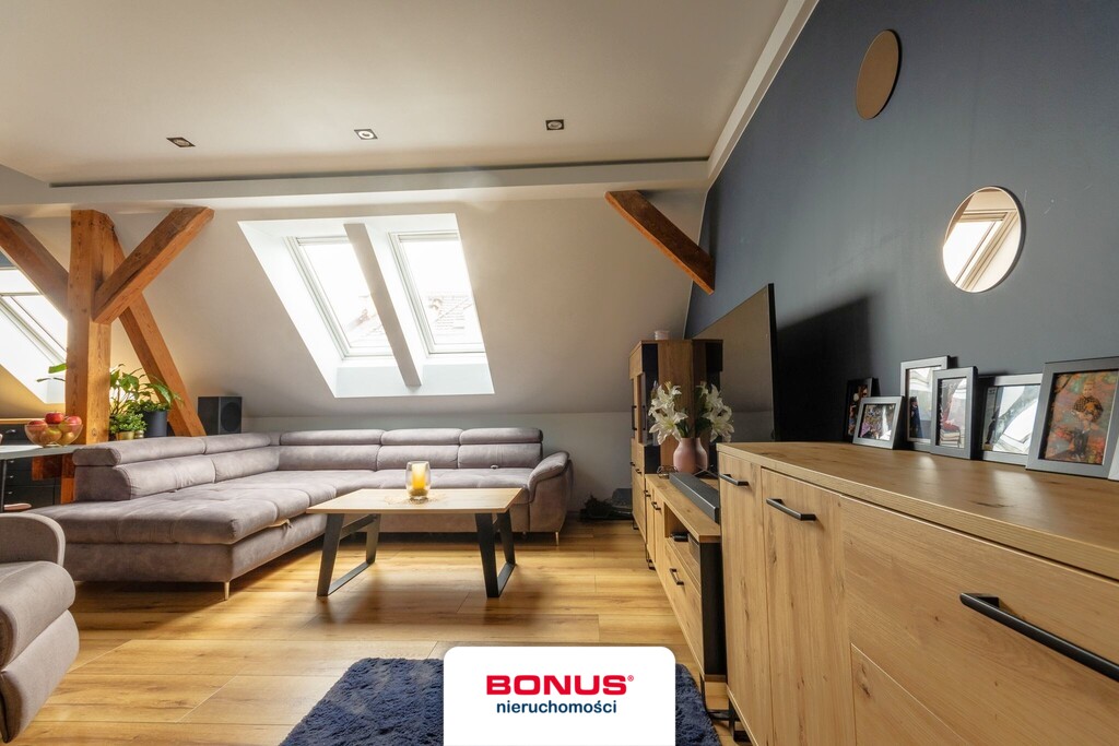 Klimatyczna 3-pokojowa adaptacja na Niebuszewie! (2)