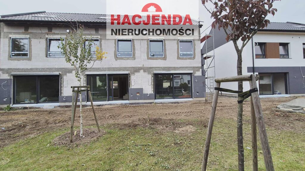 OSTATNIE DWA SZEREGOWCE , OGRÓDKI ok 100m2 (2)