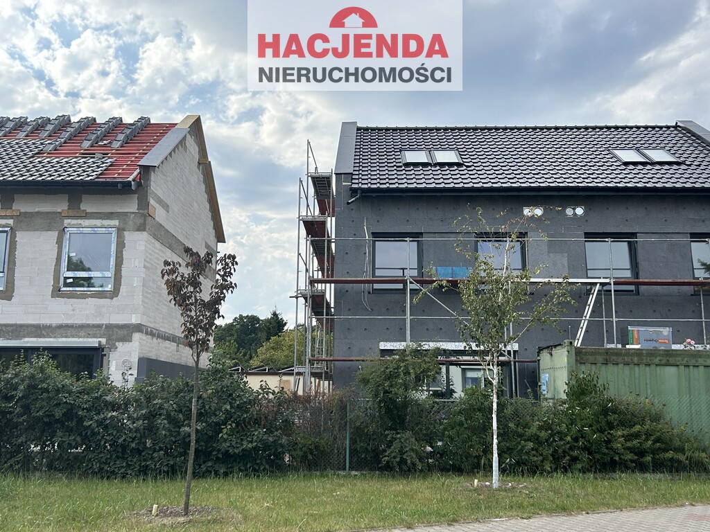 OSTATNIE DWA SZEREGOWCE , OGRÓDKI ok 100m2 (19)