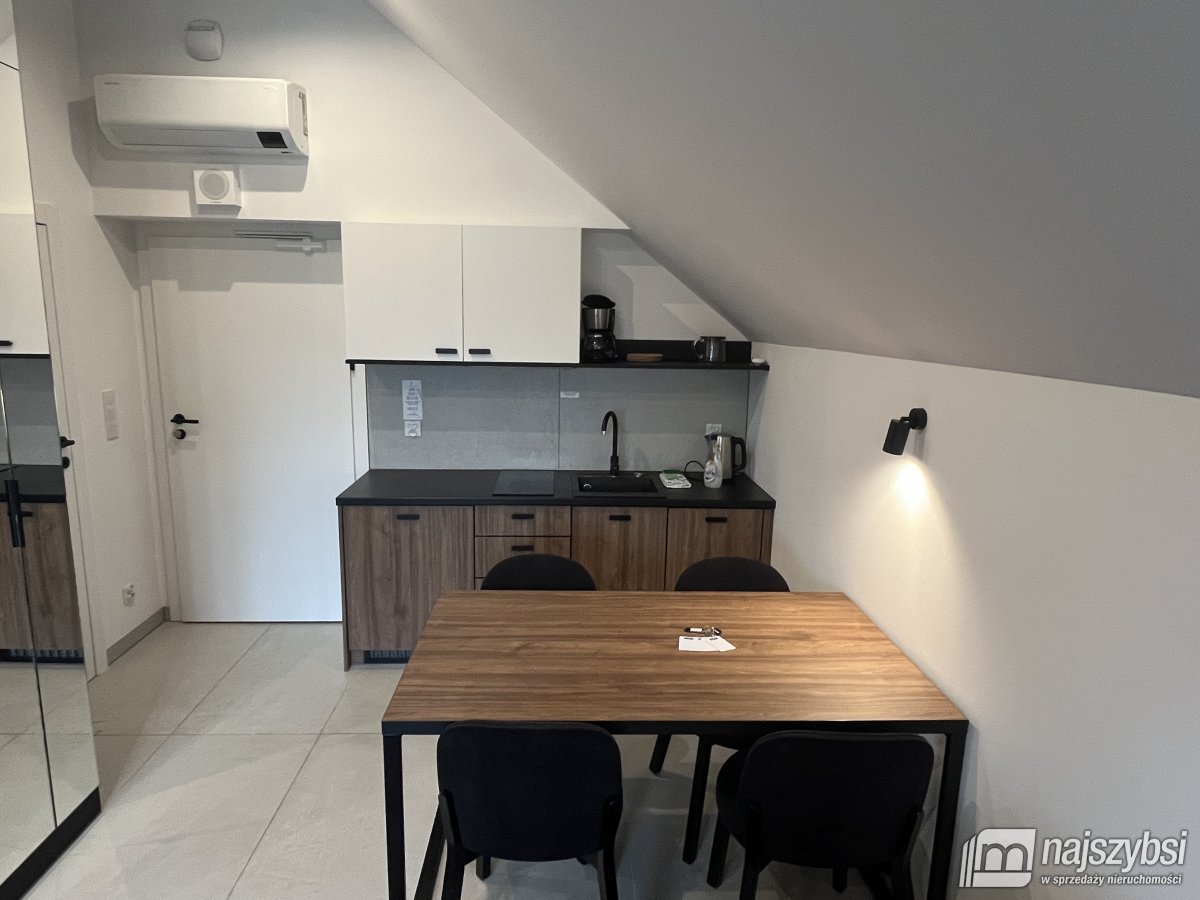 KOŁOBRZEG - APARTAMENT Z BALKONEM - NETTO 439000 ! (18)