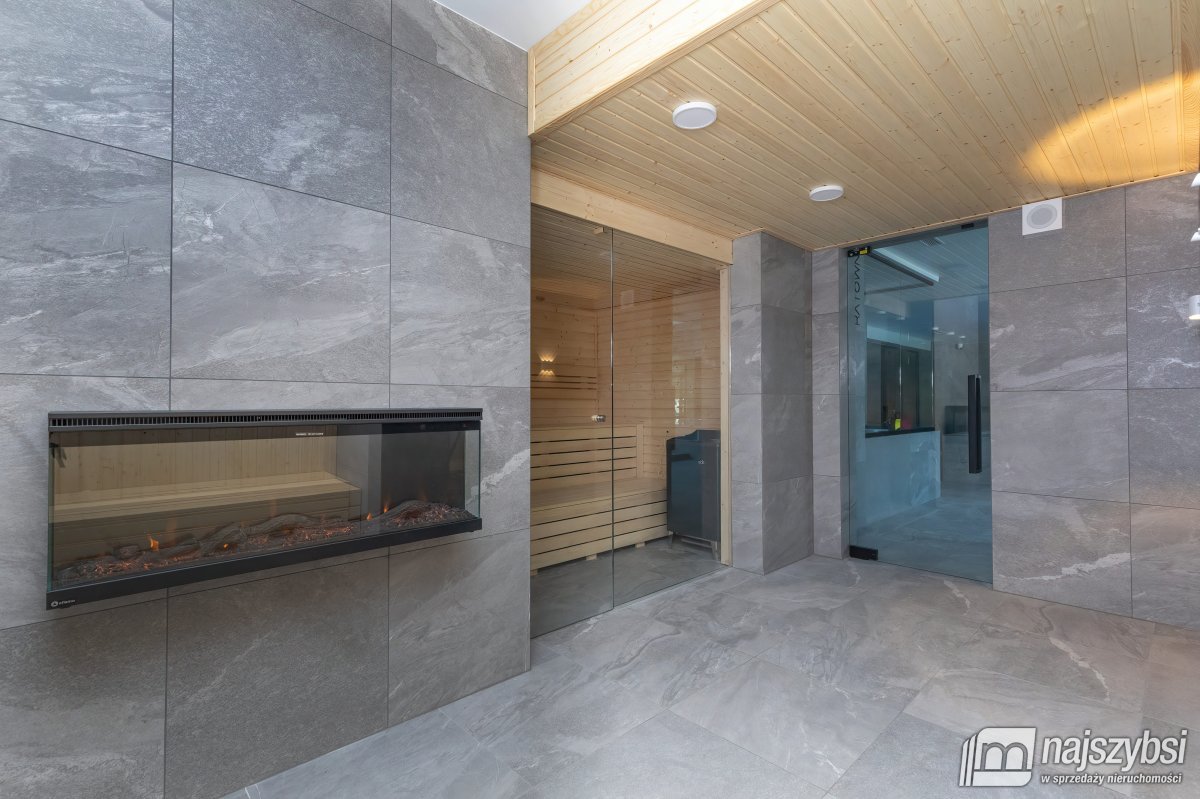 KOŁOBRZEG - APARTAMENT Z BALKONEM - NETTO 439000 ! (36)